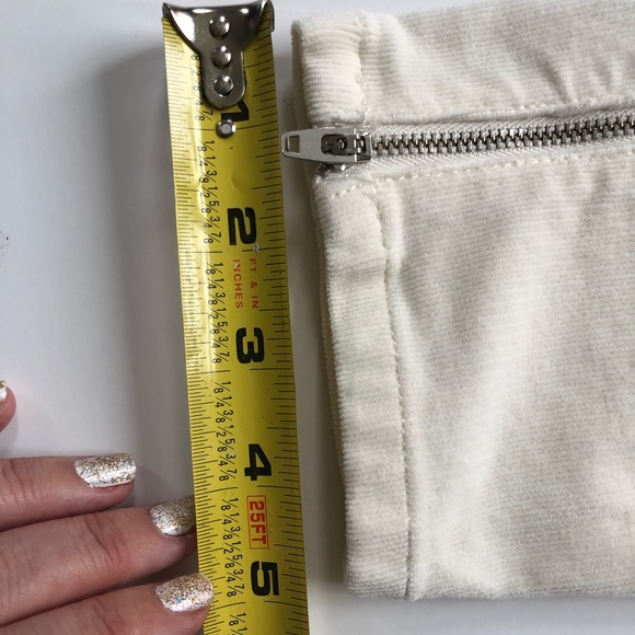 BANANA REPUBLIC | CORDUROY | ANKLE ZIP WOMENS JEANS | COLOR: CREAM | SIZE 29 - Picture 5 of 13